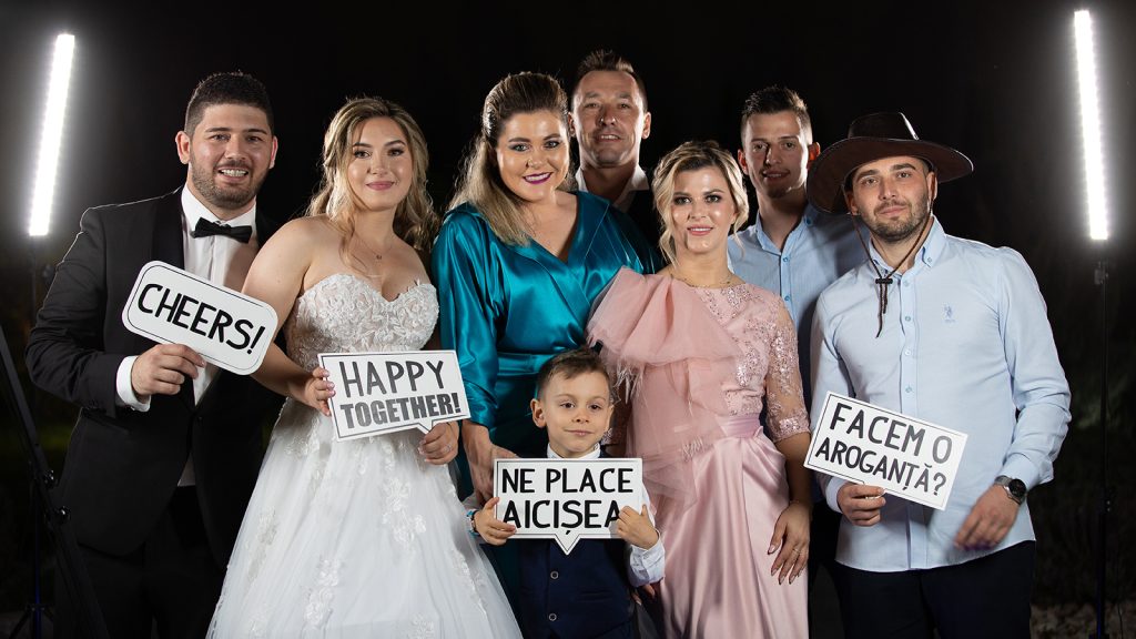 Cabina Foto la Nunta - Fotograf Ploiesti - Deea Events